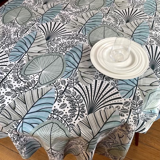 acrylic coated french tablecloth seats 10  with flowers designs